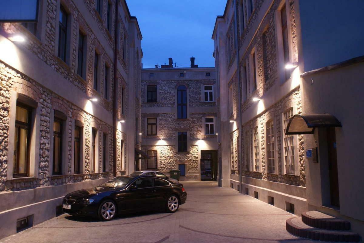 Luxury Room Well Located Czestochowa Bagian luar foto